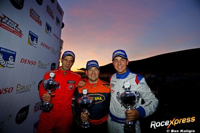 Spannende races bij de Legends Supercup op Assen